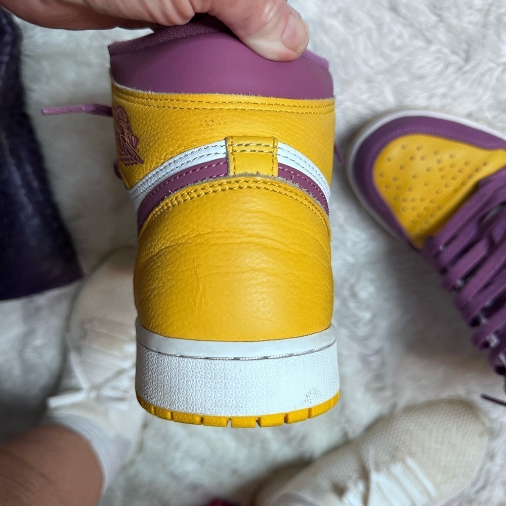 Nike AJ1 Retro High Tops OG Brotherhood Tennis Shoes, EUC, Men’s Size 9 - Picture 6 of 10